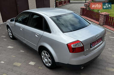 Седан Audi A4 2003 в 