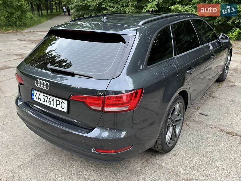 Универсал Audi A4 2016 в Киеве