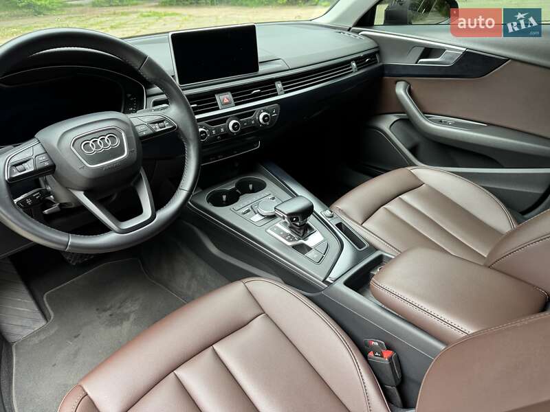 Универсал Audi A4 2016 в Киеве