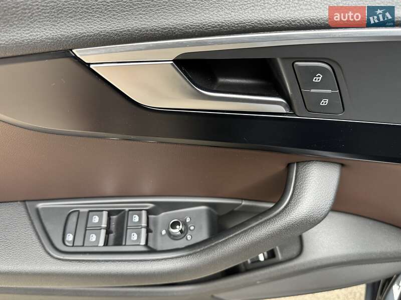 Универсал Audi A4 2016 в Киеве