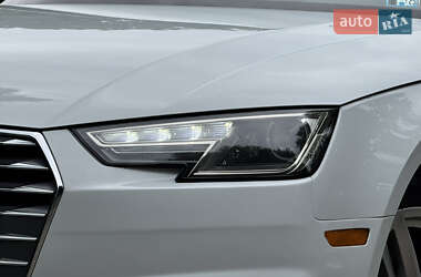 Седан Audi A4 2018 в 