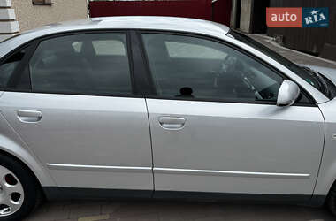 Седан Audi A4 2003 в 
