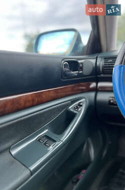 Седан Audi A4 1999 в 