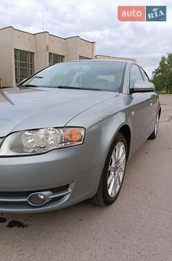 Седан Audi A4 2004 в 
