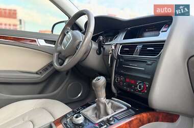 Седан Audi A4 2009 в 