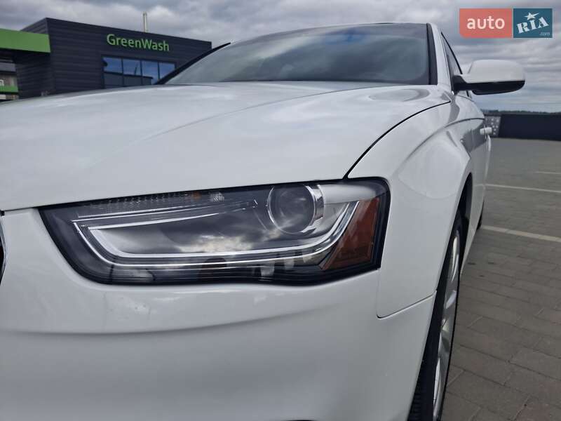 Седан Audi A4 2013 в Каменец-Подольском