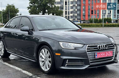 Седан Audi A4 2018 в 