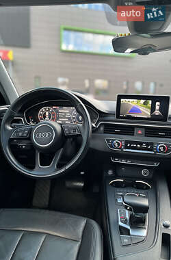 Седан Audi A4 2018 в 