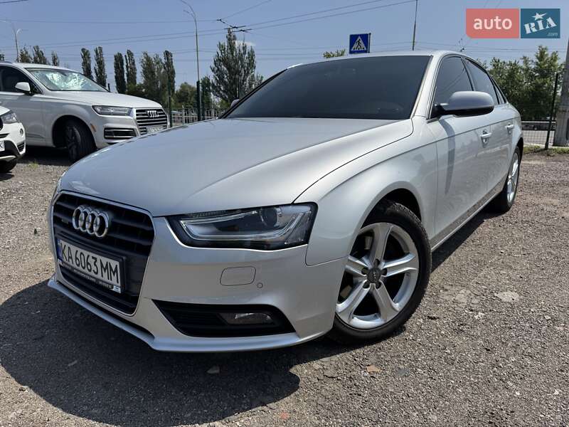 Audi A4 2014