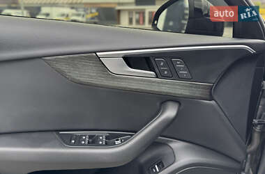 Седан Audi A4 2019 в 