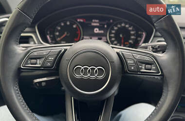 Седан Audi A4 2019 в 