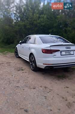 Седан Audi A4 2017 в 