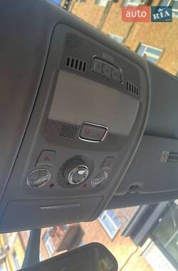 Седан Audi A4 2013 в 