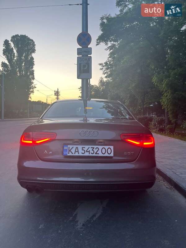 Седан Audi A4 2013 в Киеве