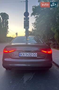 Седан Audi A4 2013 в 