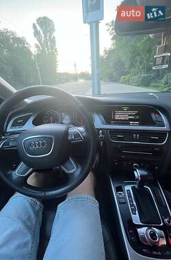 Седан Audi A4 2013 в 