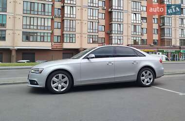 Седан Audi A4 2012 в 
