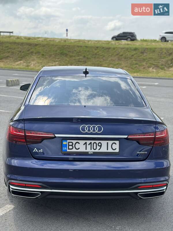 Седан Audi A4 2023 в Львове