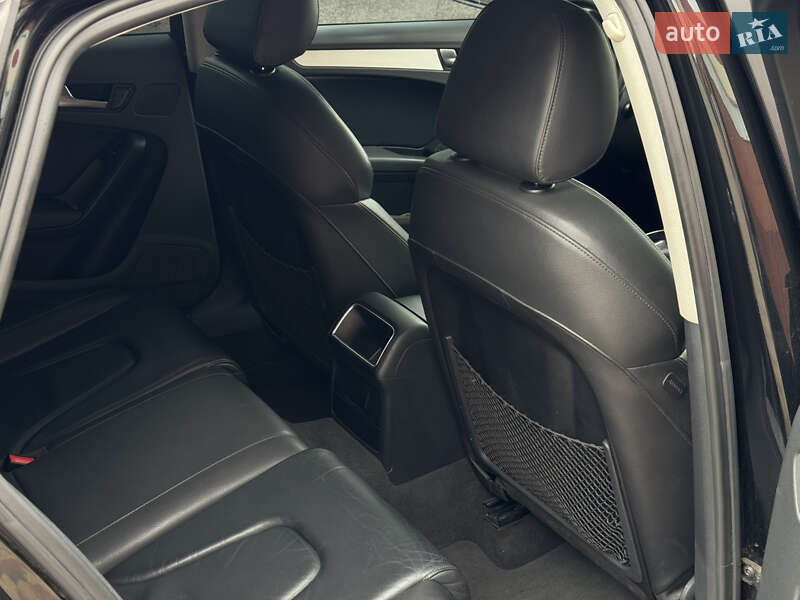 Седан Audi A4 2008 в Гайсине