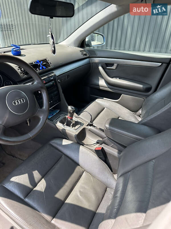 Универсал Audi A4 2002 в Львове