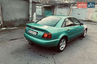 Седан Audi A4 1995 в 