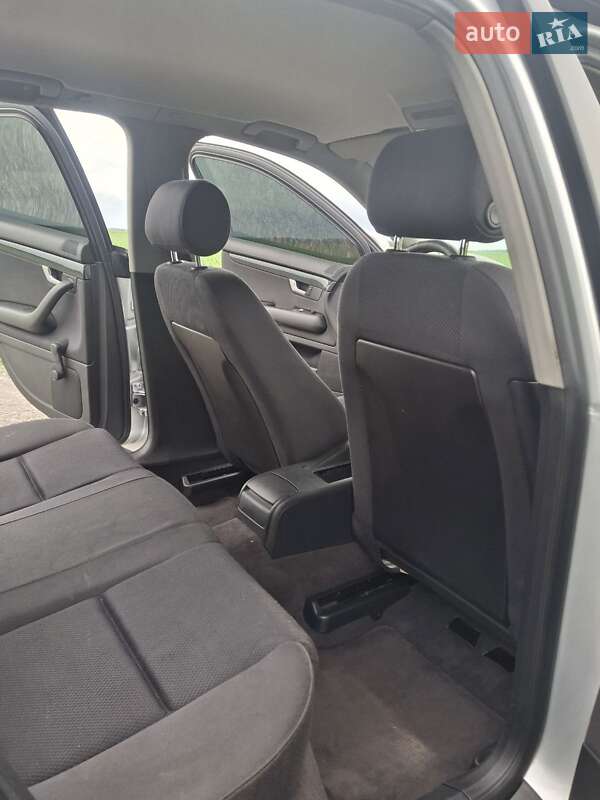 Универсал Audi A4 2003 в Ромнах