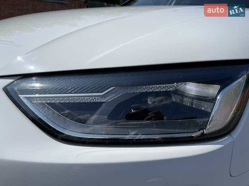 Универсал Audi A4 2021 в Дрогобыче