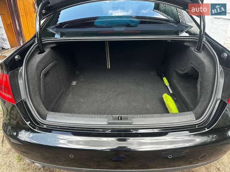 Седан Audi A4 2008 в Києві