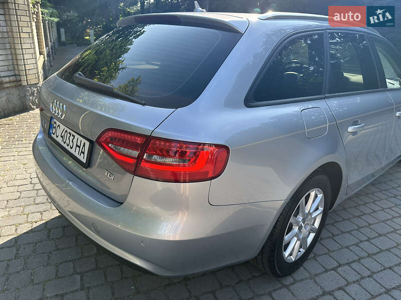 Універсал Audi A4 2014 в Львові