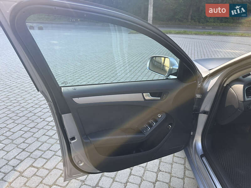 Універсал Audi A4 2014 в Львові