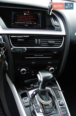 Универсал Audi A4 2015 в 