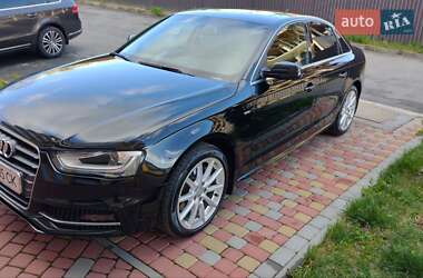 Седан Audi A4 2016 в 