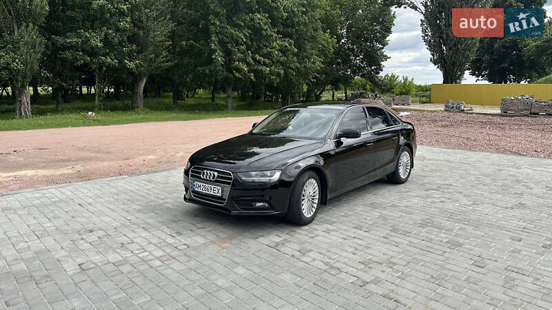Седан Audi A4 2014 в Овруче