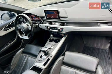 Седан Audi A4 2016 в 