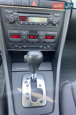 Седан Audi A4 2005 в 
