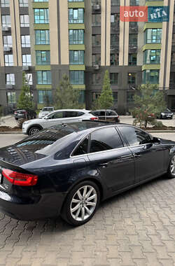 Седан Audi A4 2012 в 