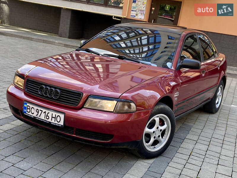 Седан Audi A4 1996 в 