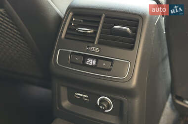 Седан Audi A4 2020 в 