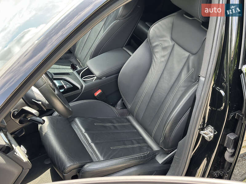 Седан Audi A4 2020 в Києві