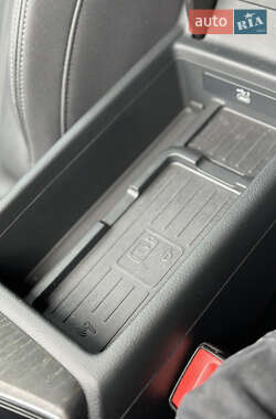 Седан Audi A4 2020 в 
