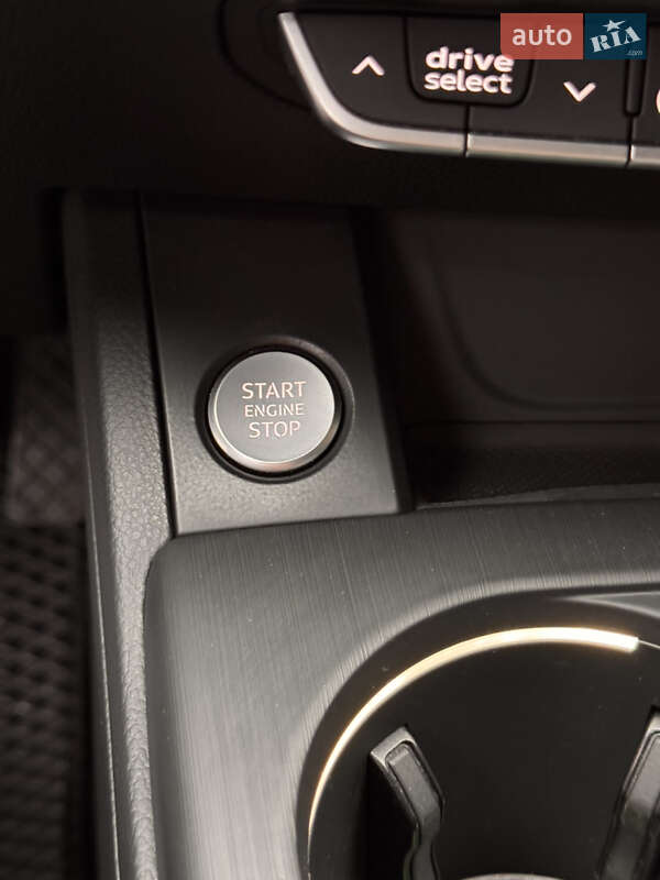 Седан Audi A4 2016 в Одессе