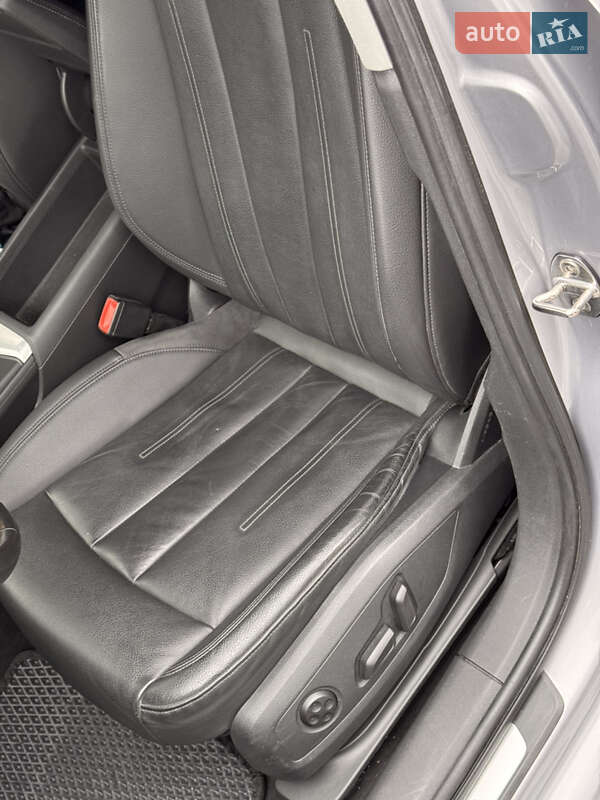 Седан Audi A4 2016 в Одессе