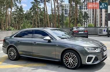 Седан Audi A4 2020 в 