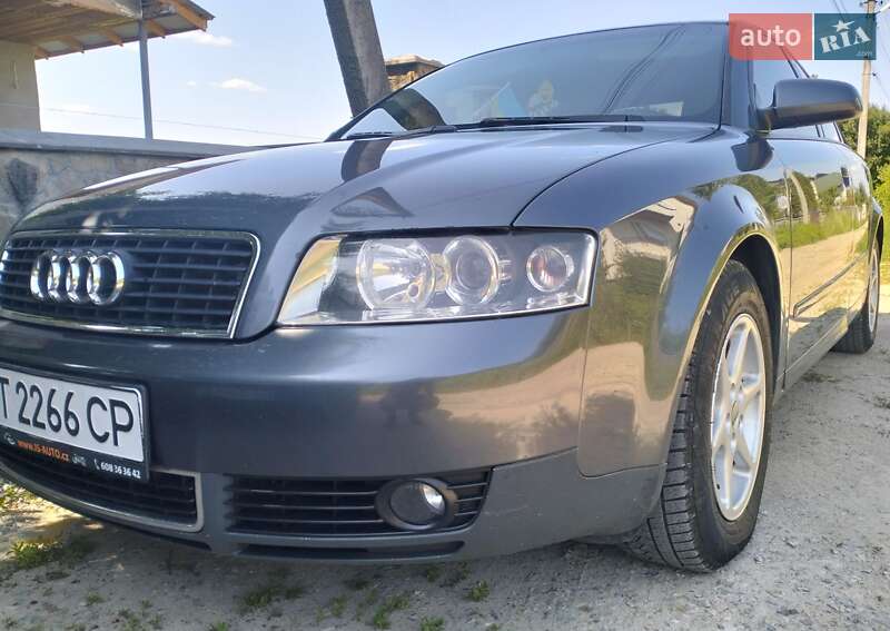 Седан Audi A4 2002 в 