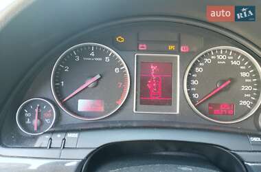 Седан Audi A4 2002 в 
