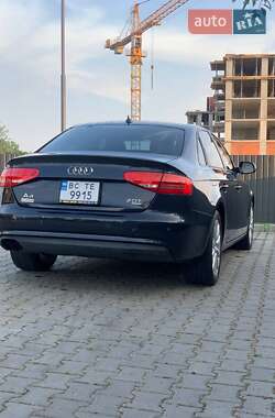 Седан Audi A4 2012 в 