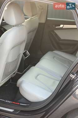 Седан Audi A4 2012 в 