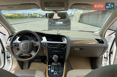 Седан Audi A4 2009 в 