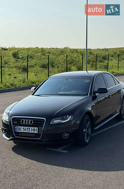 Седан Audi A4 2012 в Ровно