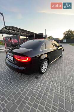 Седан Audi A4 2014 в 